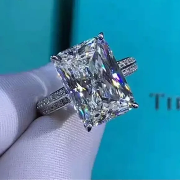 New 5 Ct 925 Sterling Silver Engagement Ring - Picture 4 of 7